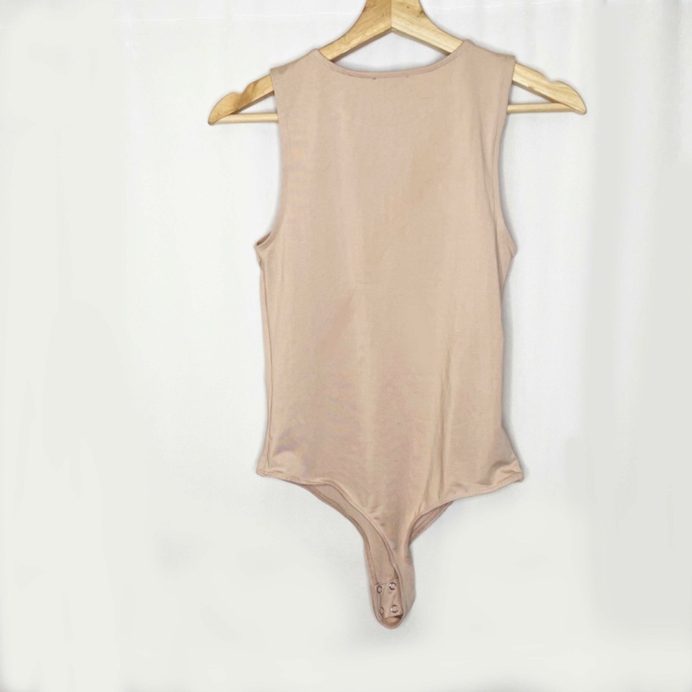 Nude Sleeveless Bodysuit - Picture 2 of 6